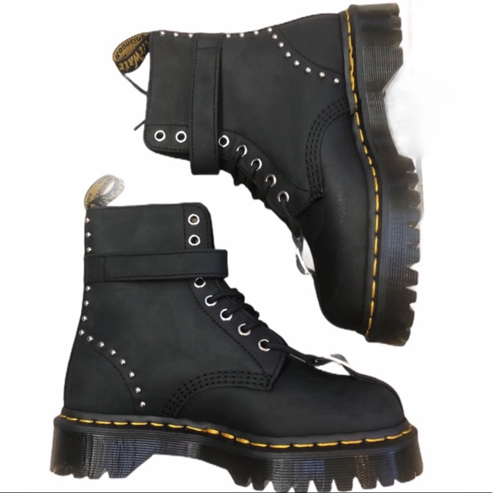 Dr. Martens Gomez Floral Embroidered Combat Boot Platform RARE - Picture 2 of 9